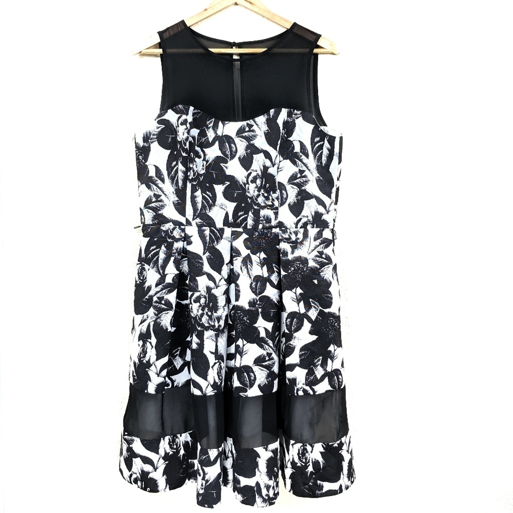 Floral Mesh Tulle Sweetheart Neckline Dress A20